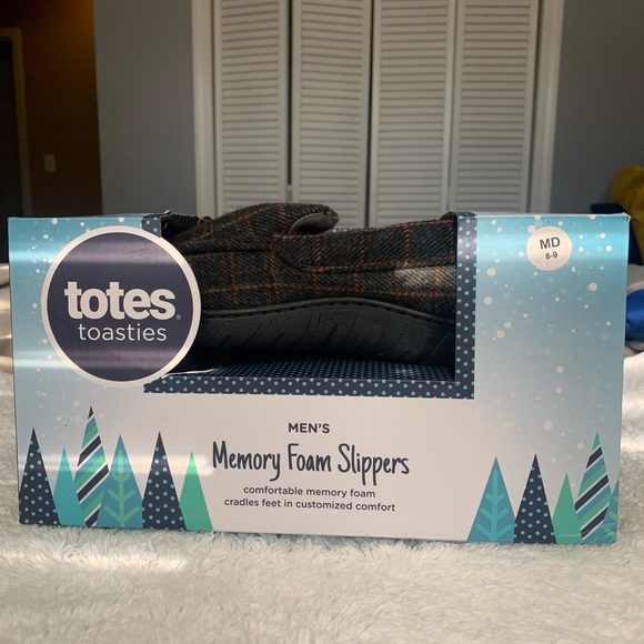 Totes men slippers with two free old spice stick deodorants - Picture 2 of 9